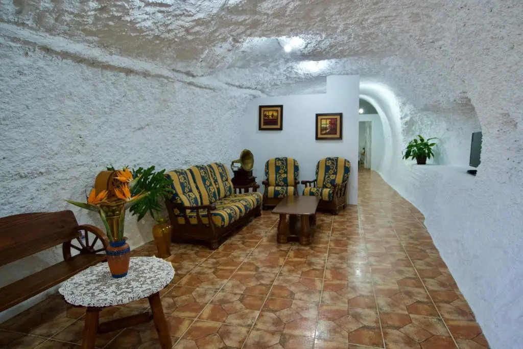 Casa Cueva La Herencia
