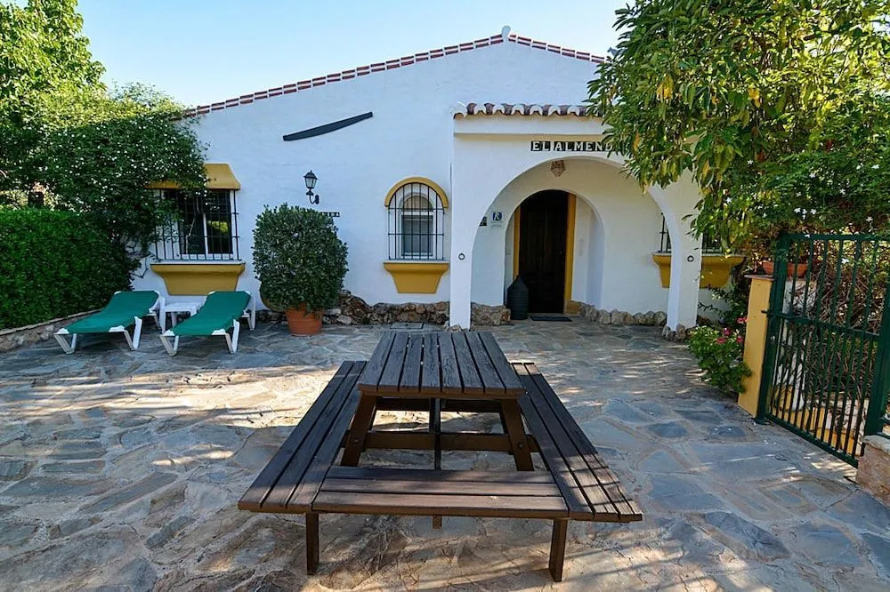 Villa El Almendro