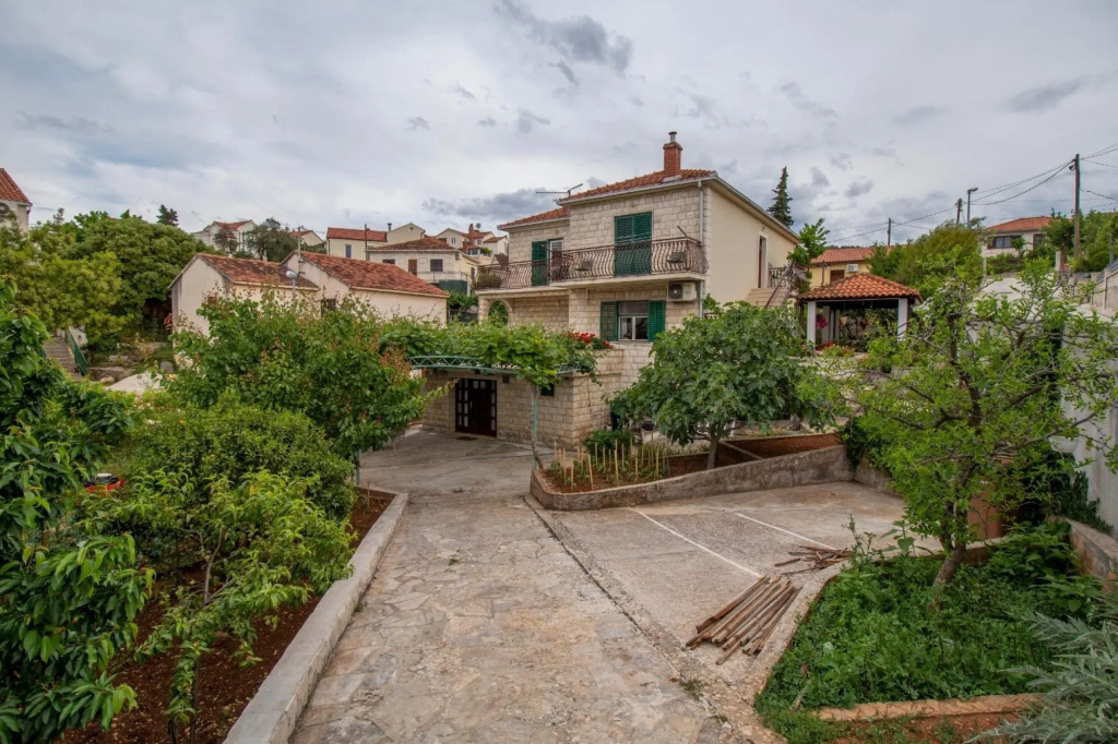 Zvone - Apartments With Terrace - A1
