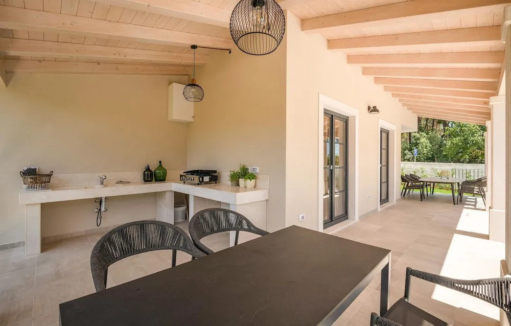 Pet Friendly Home In Manjadvorci