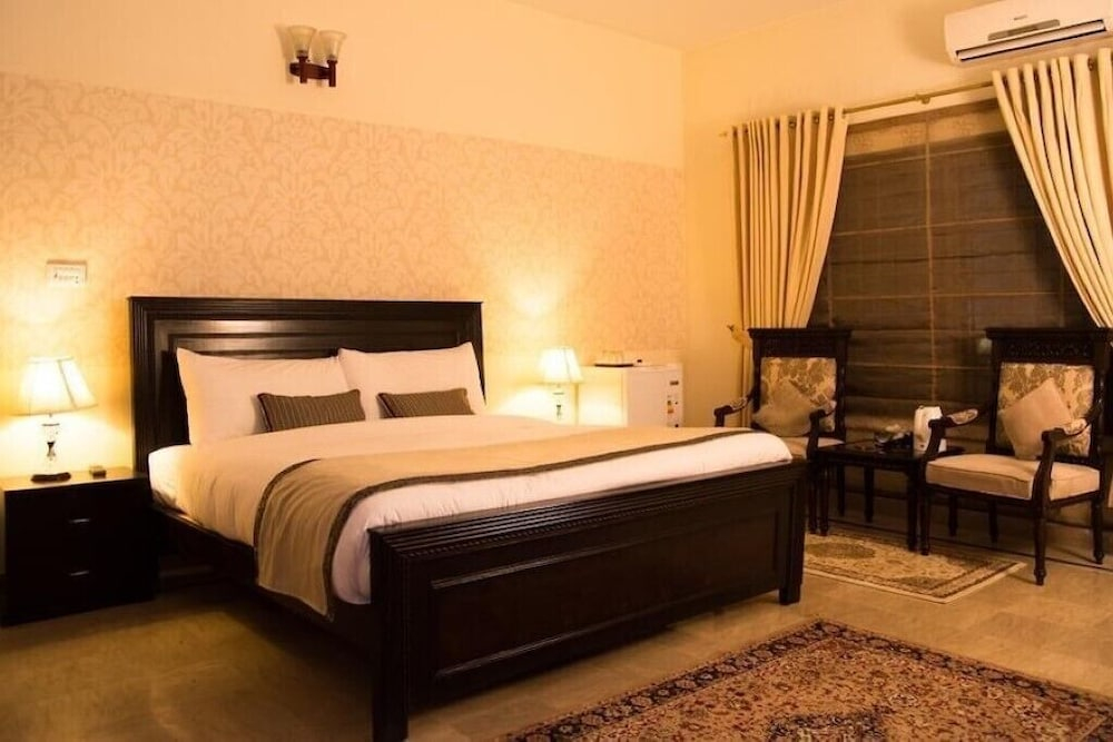 Sea View Karachi DHA Family Guest House