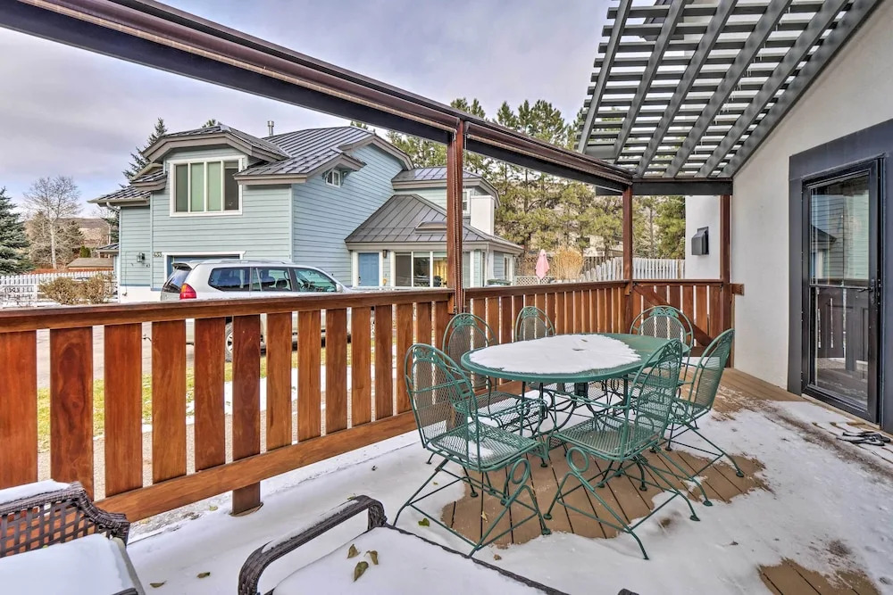 Bright Eagle-Vail Escape w/ Deck + Mtn Views