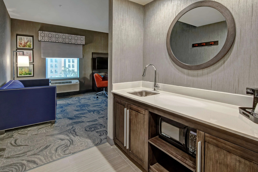Hampton Inn Fresno Airport