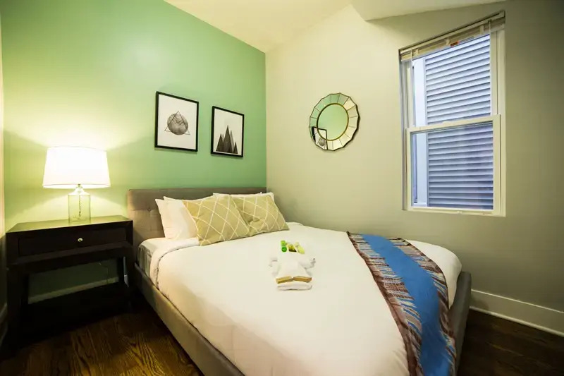 Bohemian 2BR in Lake View by Sonder