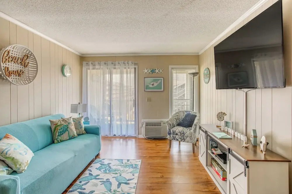 Myrtle Beach Vacation Rental - Walk to the Ocean!