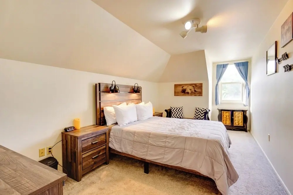 Central Duplex w/ Patio ~ Half-mi to Fairmont Park