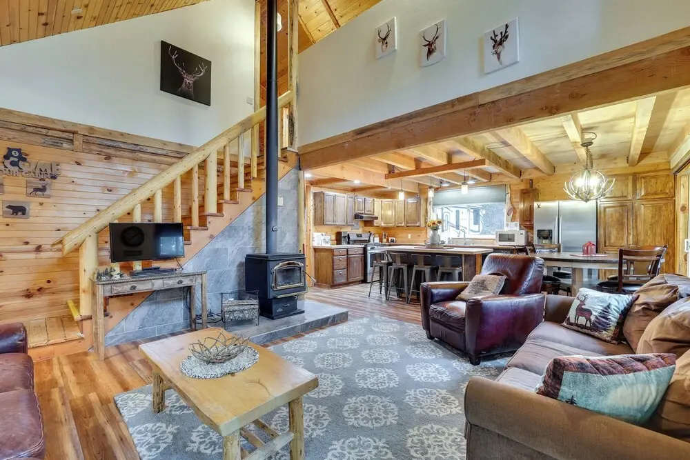 Peaceful Garden Valley Cabin w/ Private Deck