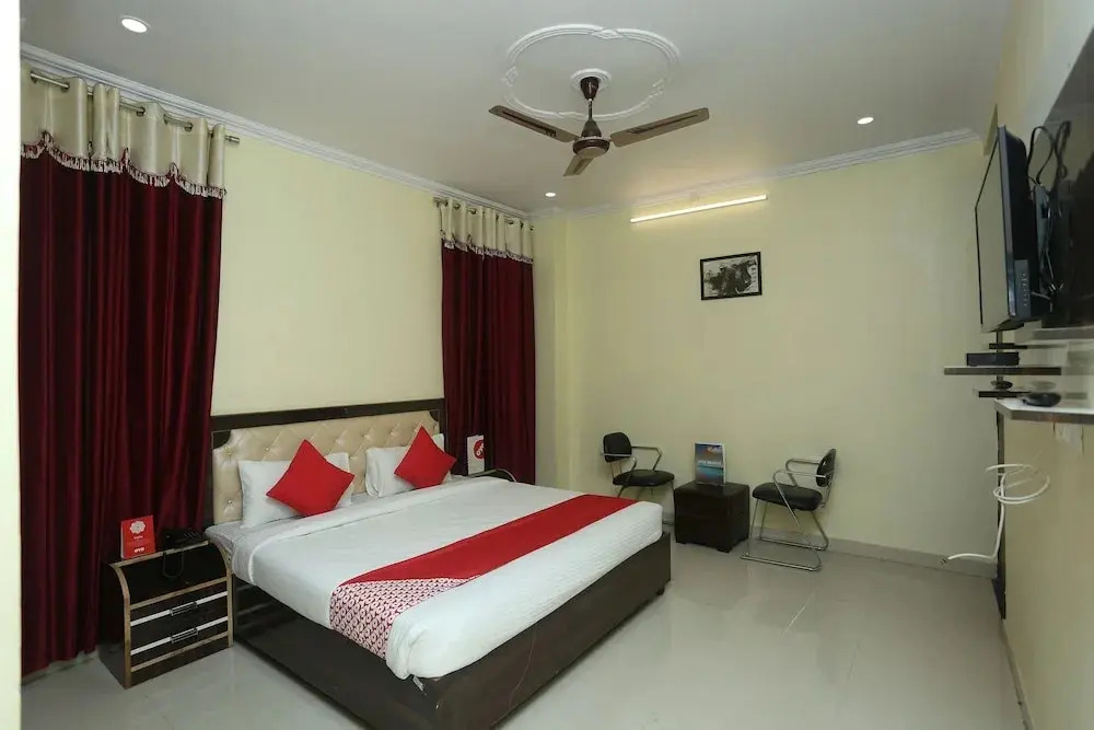 Sr Blessings By OYO Rooms