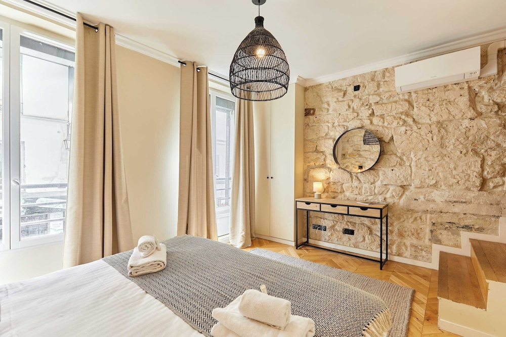 Amazing 3-bedroom Apartment - Center of Paris