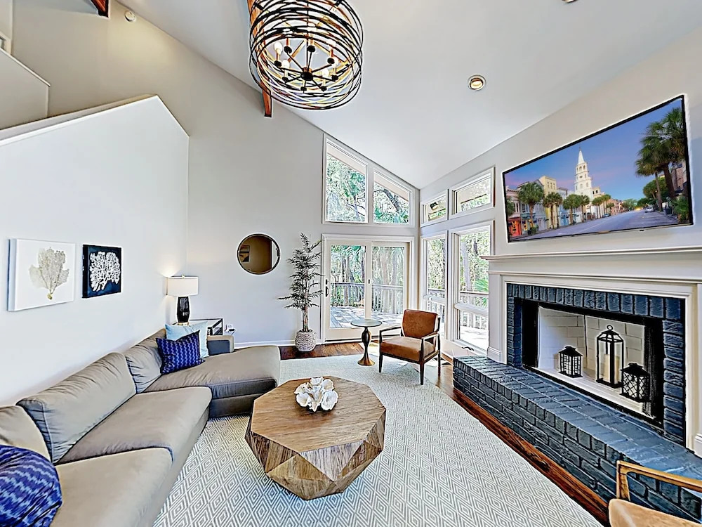 New Listing! Kiawah Island Estate Near Beach Park Home