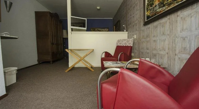 Hotel Four