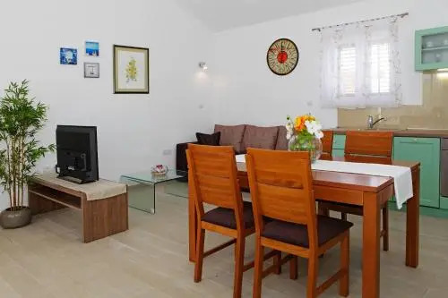 Robinzon Villa Zavala