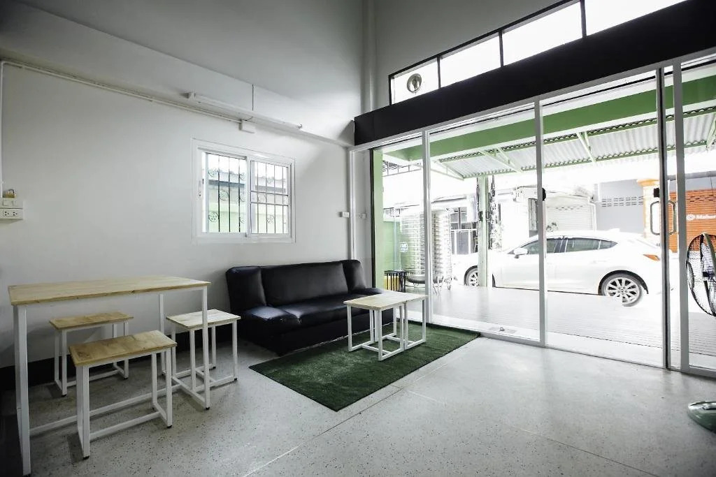 Houzzel360 Tha Pae