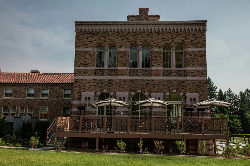 The Lodge at St Edward Park