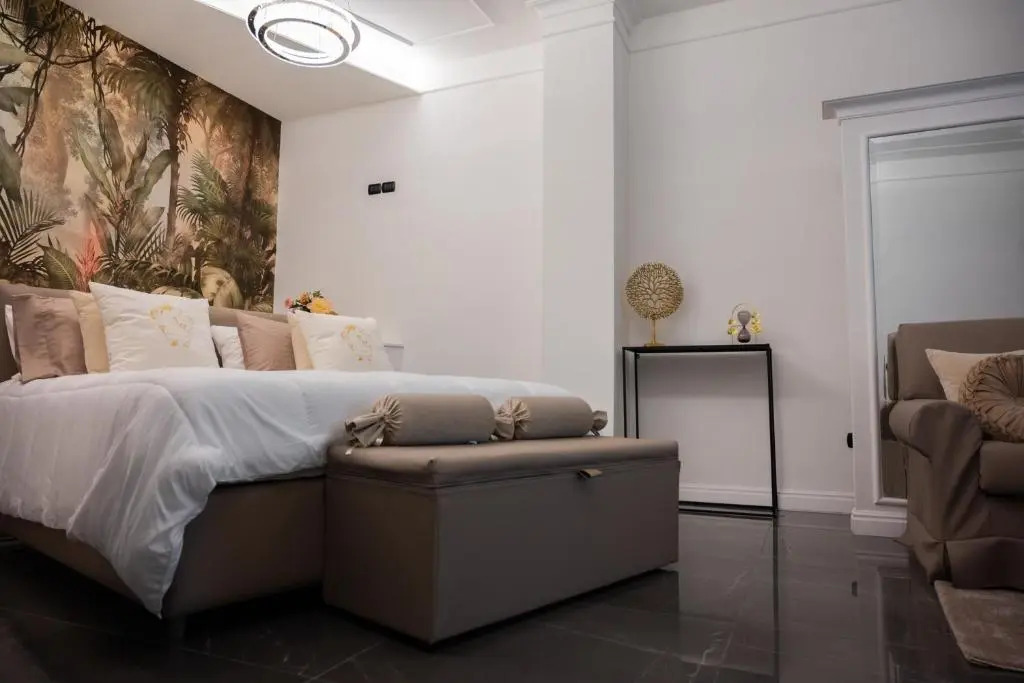 Nm Luxury Suites (Adults Only)