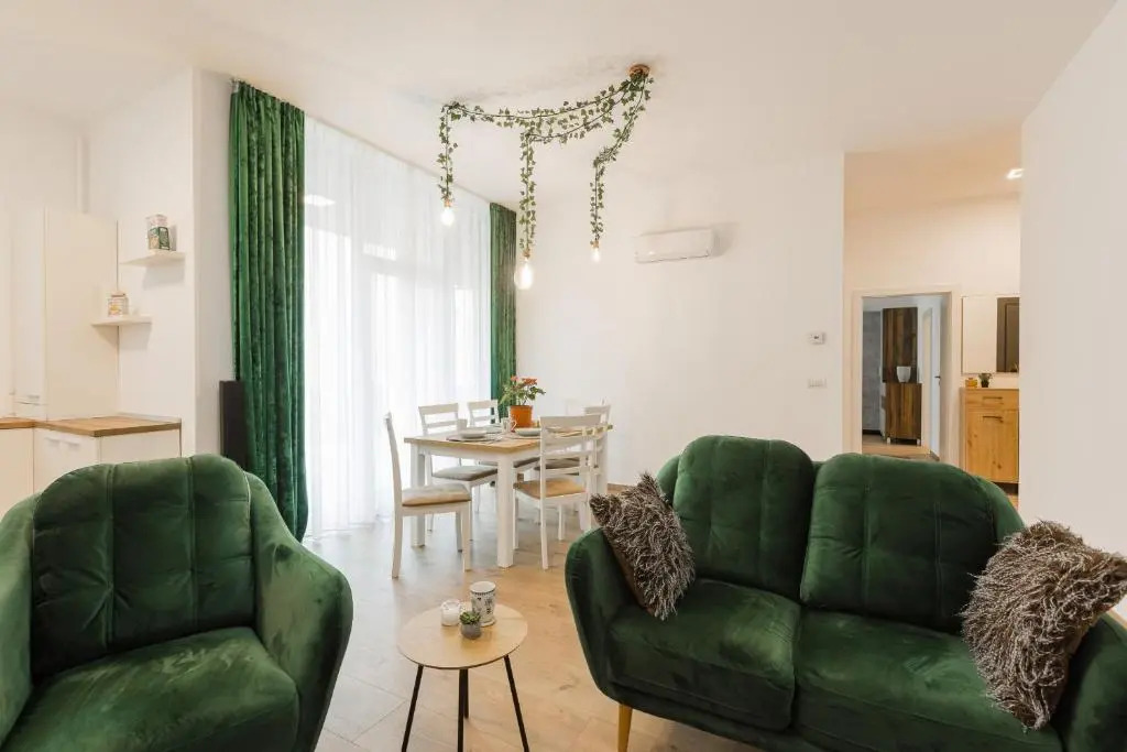 Essenza Charming Two Bedroom Apartment