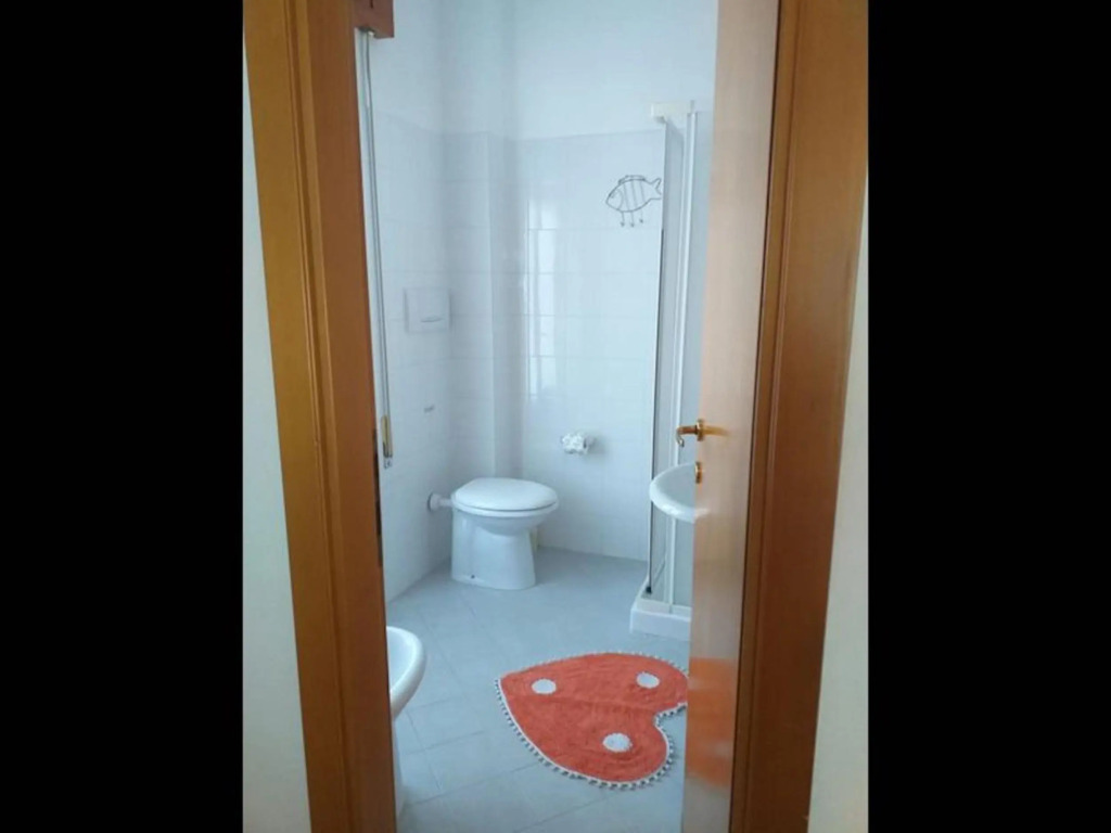 Room in B&B - Spacious Double Room Right by the sea