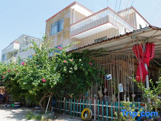 Xiyangyang Yunnan Renjia Homestay (Weizhou Island Landmark Plaza)