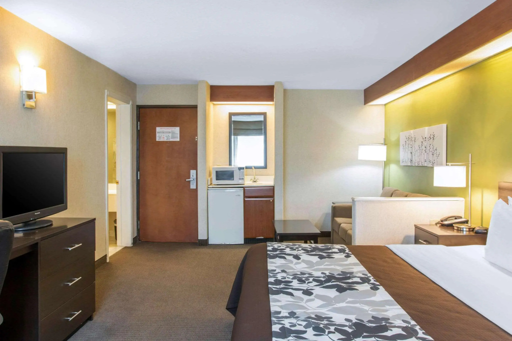Sleep Inn & Suites Oregon - Toledo
