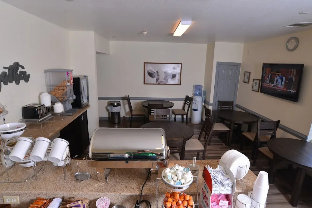 Stay-Over Suites - Fort Gregg-Adams Area