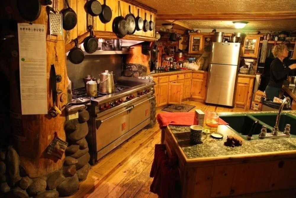 Lost Trail Lodge