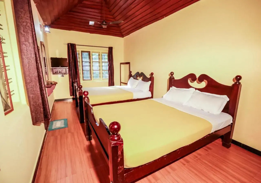 Chandragiri Heritage Bungalow and Cottages
