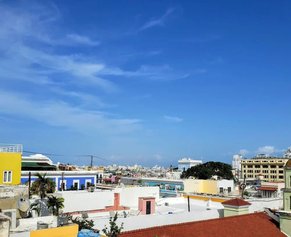 Roof Top Hotel Apartment #5 King Bed - Old San Juan