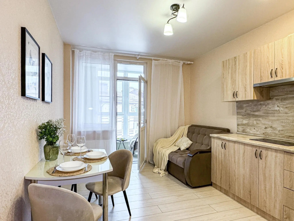 Солнечный эвкалипт на улице Таманская 121 корпус 12