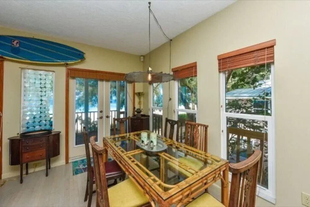 2903 Avenue F 3 Bedroom Home by RedAwning