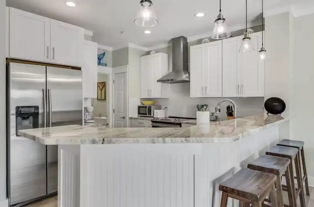 Beach Pointe 203