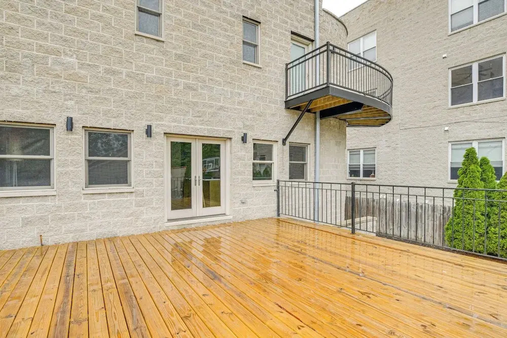 Walk to Lake Michigan: Chicago Apt w/ Yard