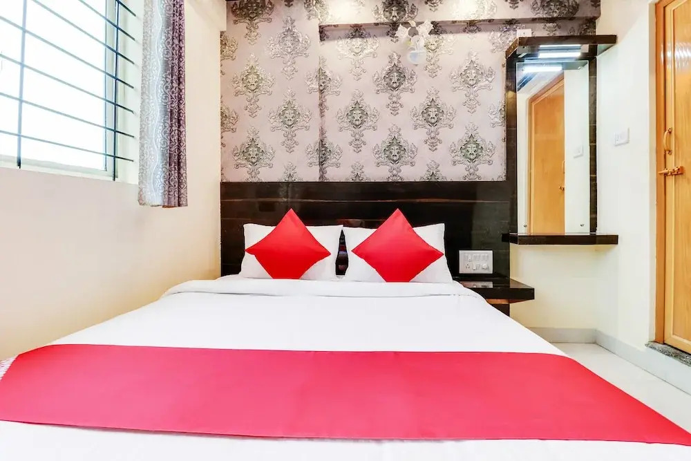 DS Residency by OYO Rooms