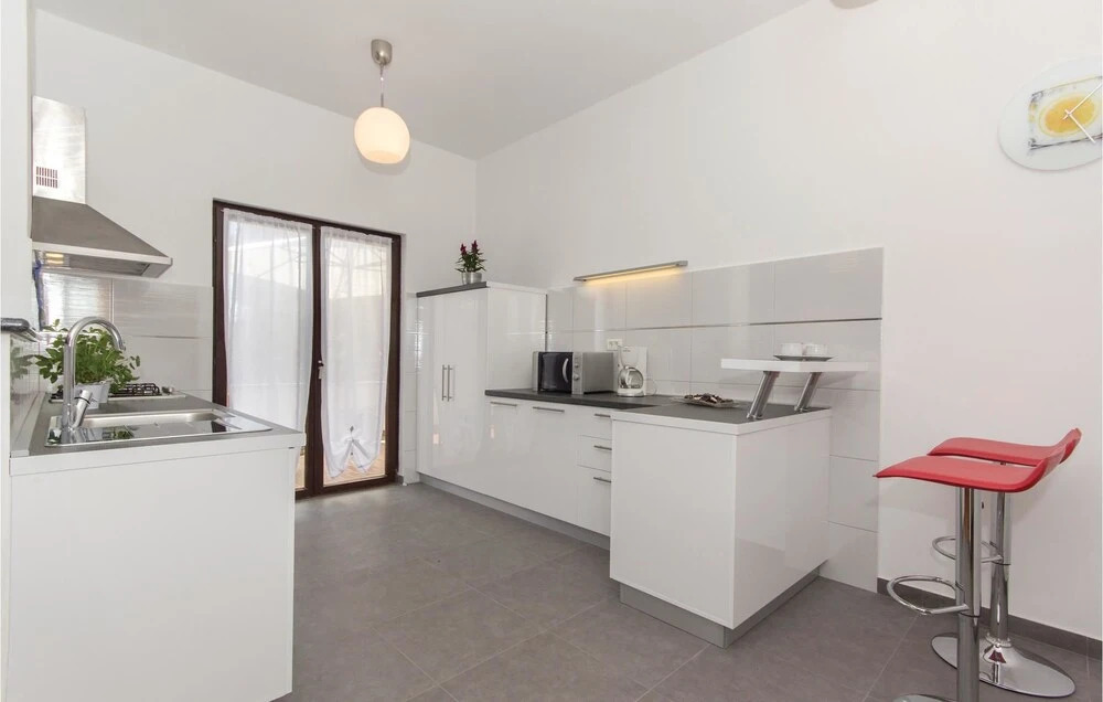 Stunning Apartment in Medulin With 4 Bedrooms and Wifi