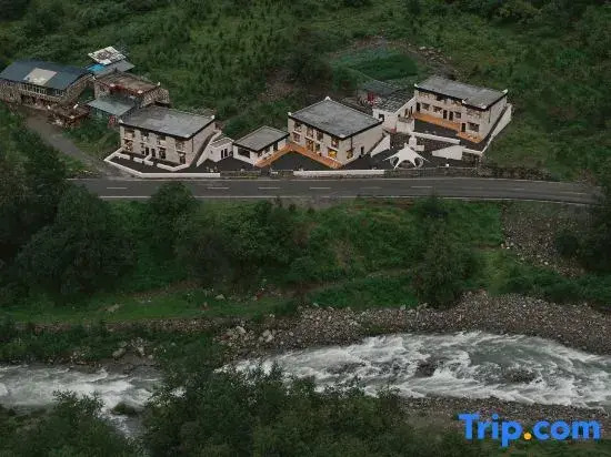 Siguniang Mountain Nation Park Hotel（The most popular and convenient hotel for overseas guests）