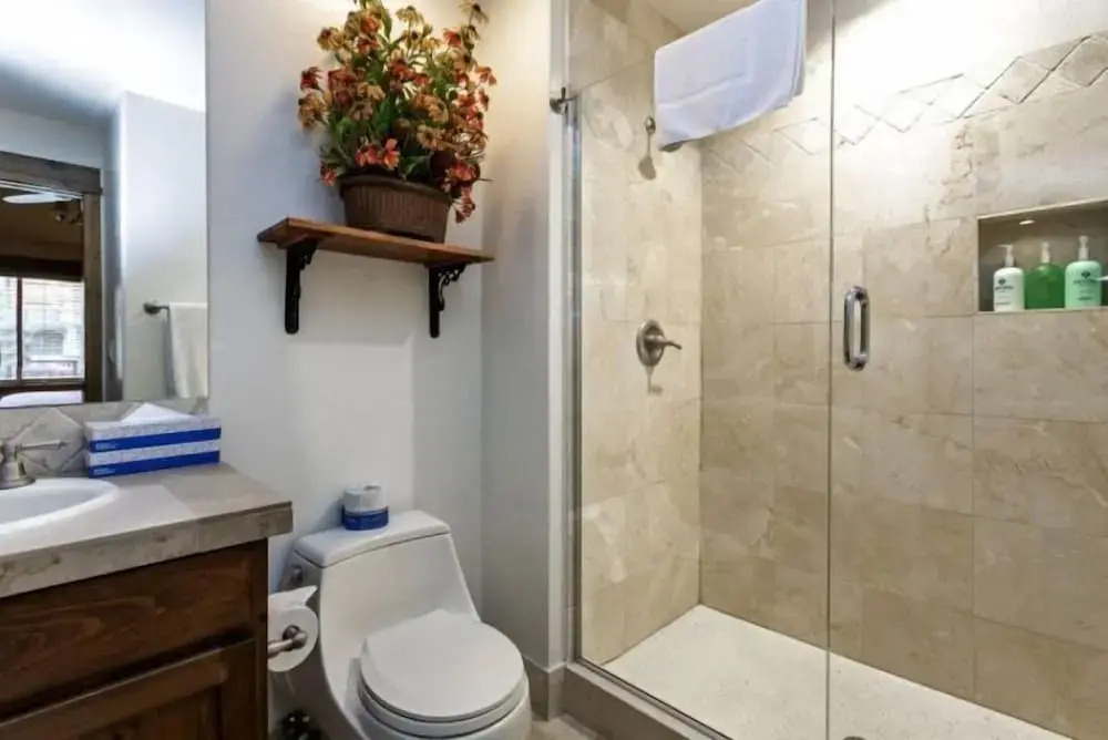 3 Bedroom In Lionshead Village At The Antlers