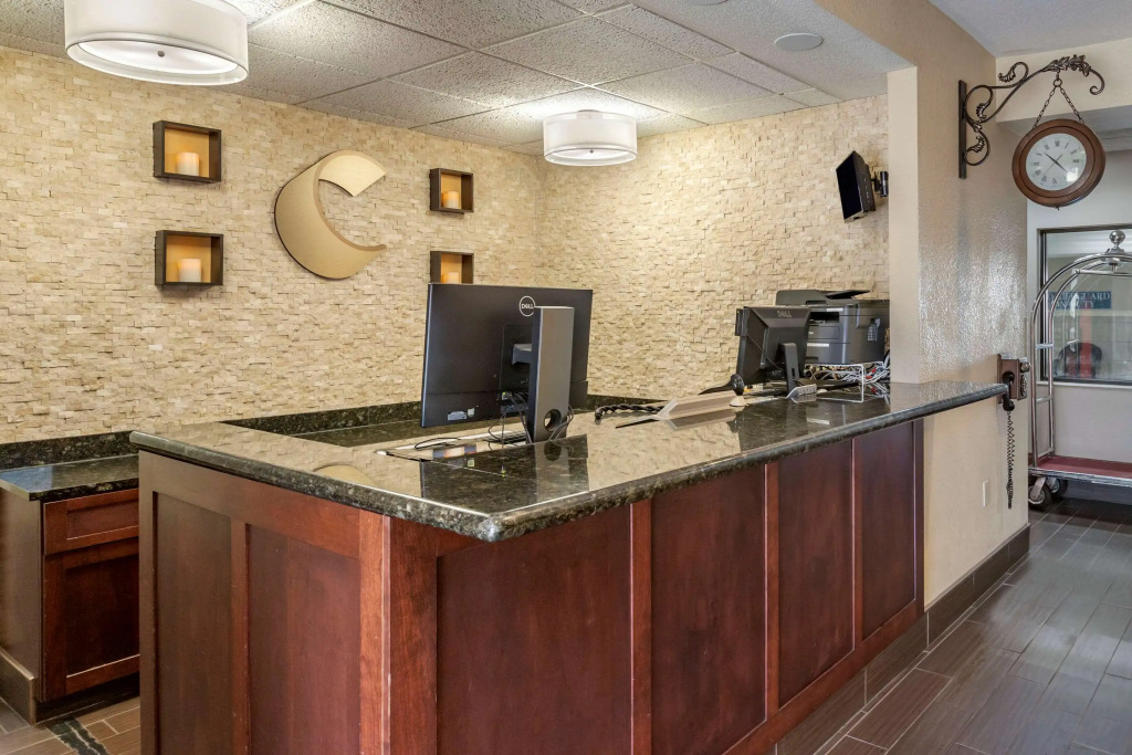Comfort Inn & Suites Paw Paw