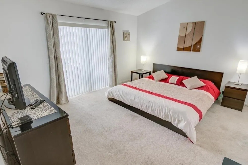 Peaceful Windward Cay 3 Bedroom Home by Redawning