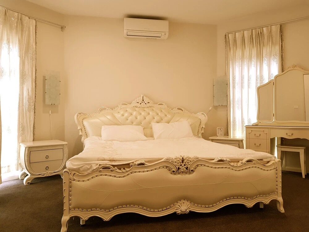 Signature Townhouse In Doncaster