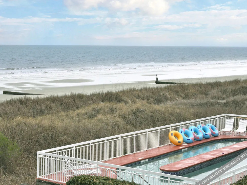Castaway Beach Inn & Swim Up Bar