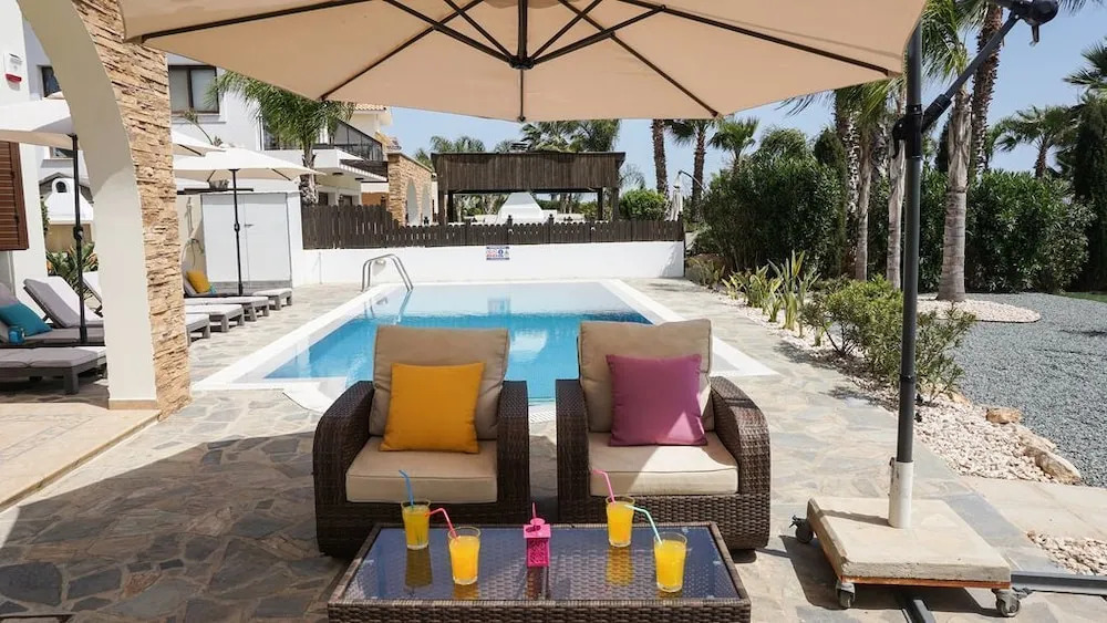 Sea Front Costa Blu by Ezoria Villas