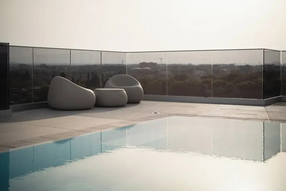Green Park Penthouse Suite & Pool - Heated Pool