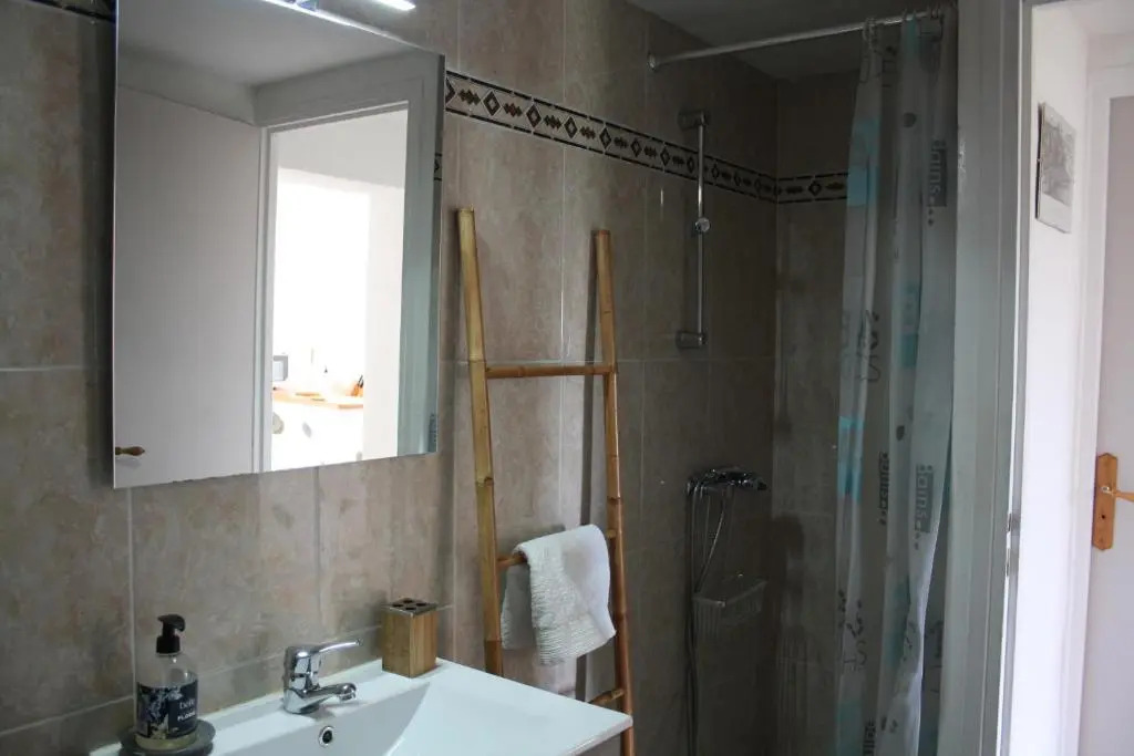 Appartement au calme à Hendaye. Meublé 3 étoiles