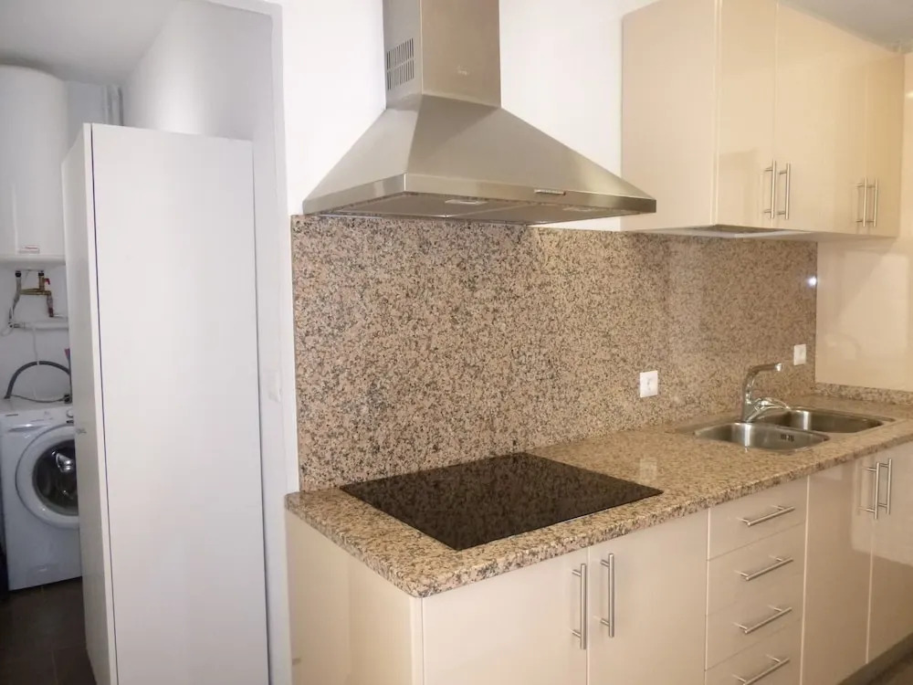 Spacious Holiday Home With Enclosed Garden in Empuriabrava