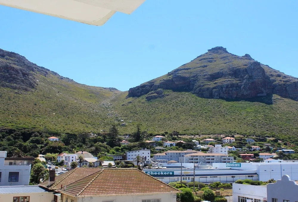 Beachside Villa Muizenberg Beachfront