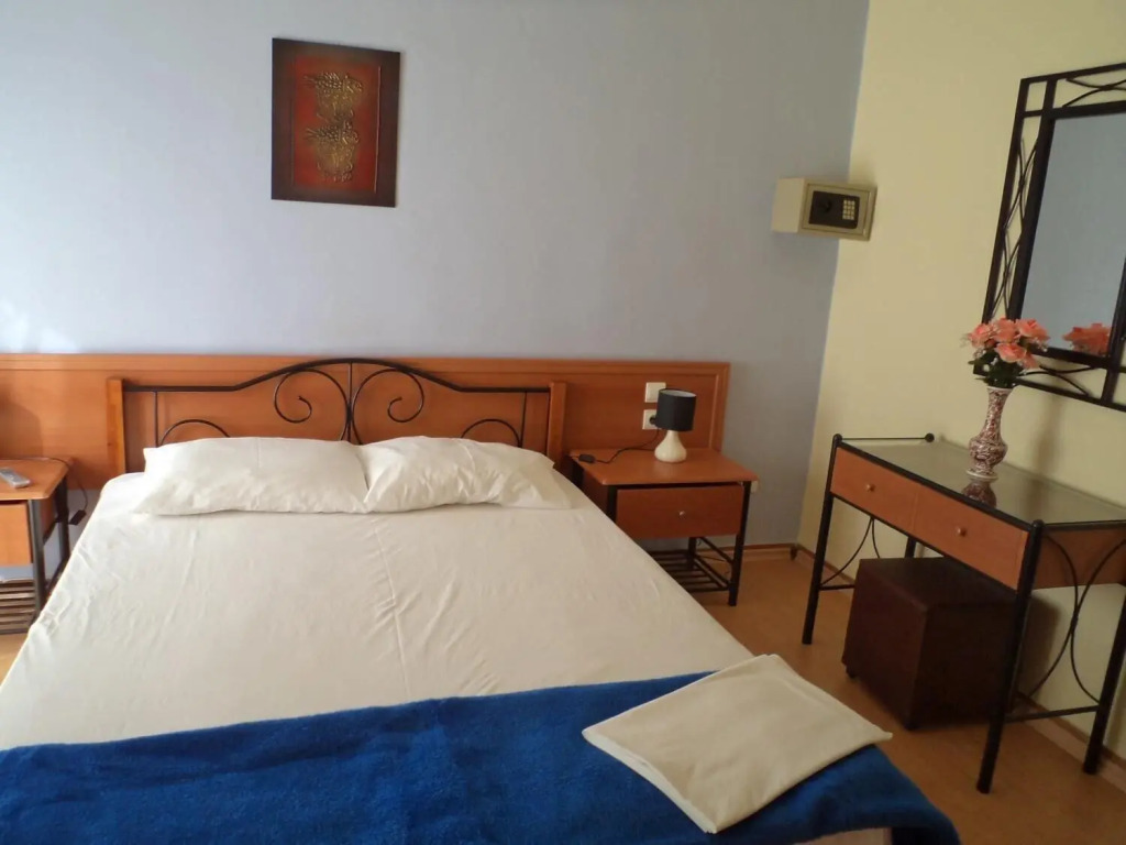 Rea Hotel