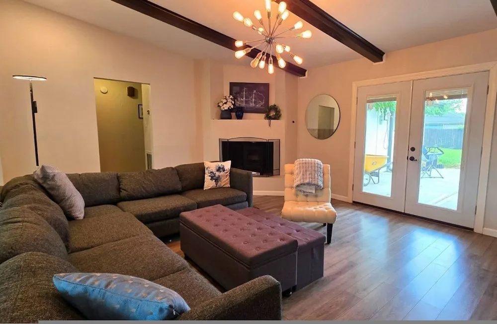 Spacious 4bd Retreat Near Nasa and Kemah