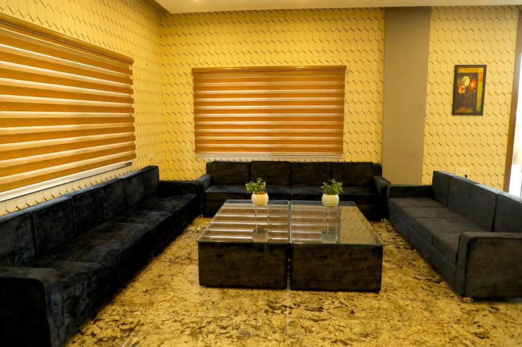 The Sky Imperial - Shahi Hotels & Resort