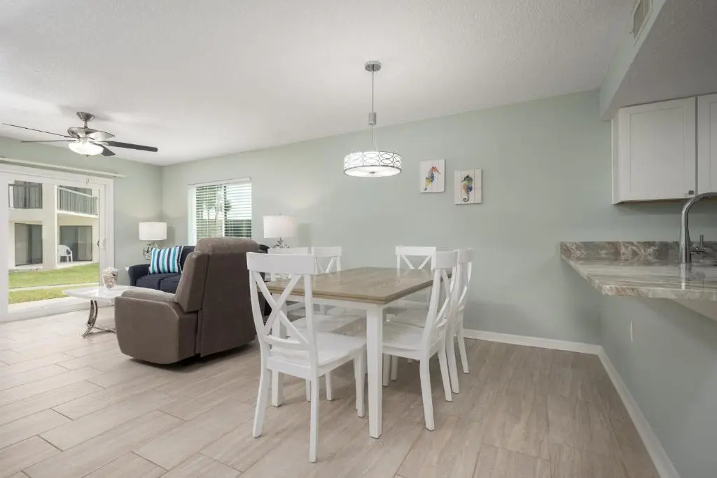 Ocean Village Club J14