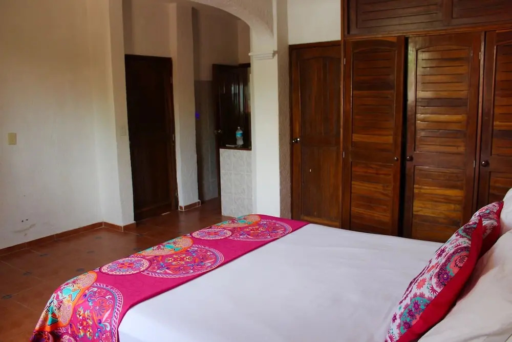 Calmed Beach Front Unit, AC, Wifi
