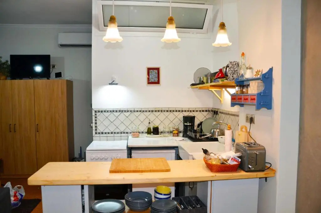Mia's cozy flat in Ermou, 3 min from "Monastiraki"